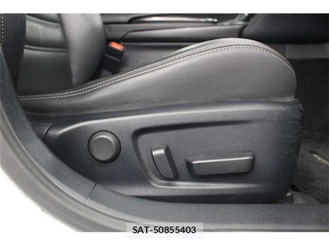 Lexus IS 2021-01 7220937-25