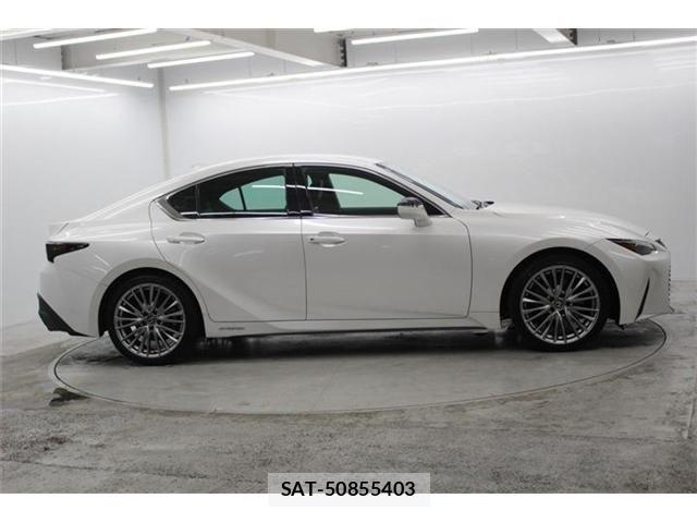 Lexus IS 2021-01 7220937-3