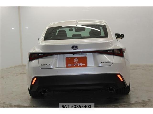 Lexus IS 2021-01 7220937-5