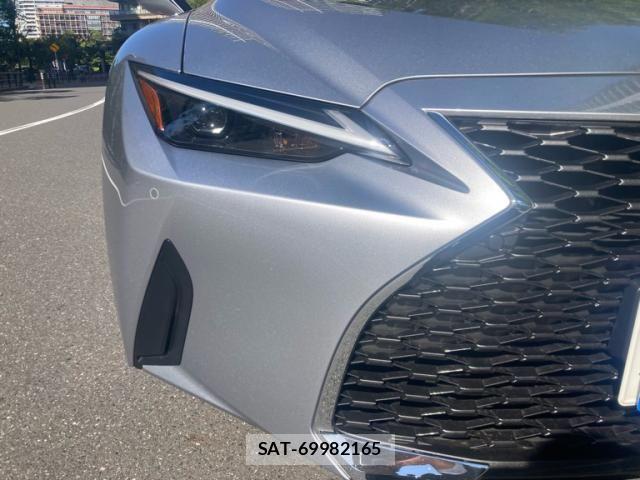 Lexus IS 2022-09 7220945-1