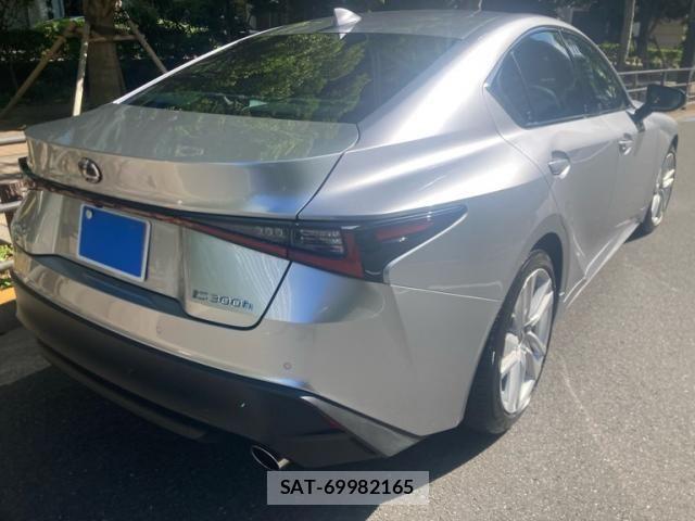 Lexus IS 2022-09 7220945-3