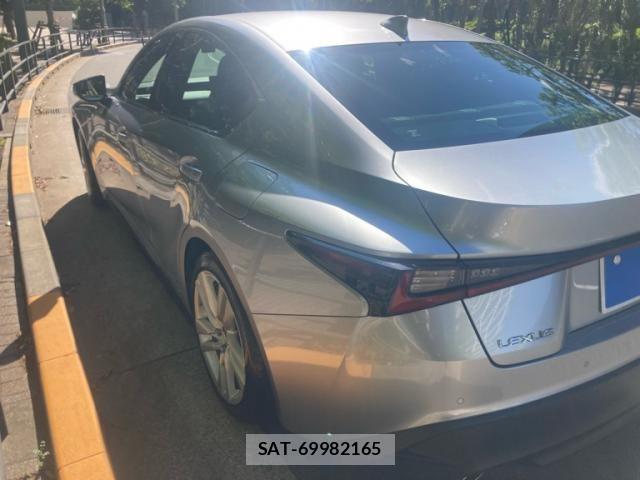 Lexus IS 2022-09 7220945-4