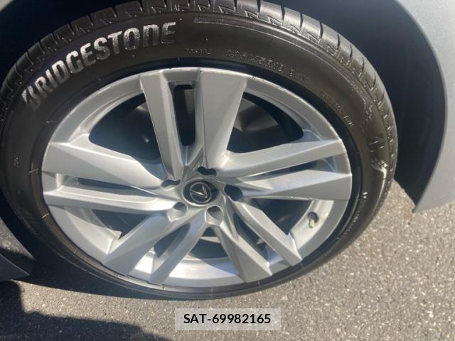Lexus IS 2022-09 7220945-6