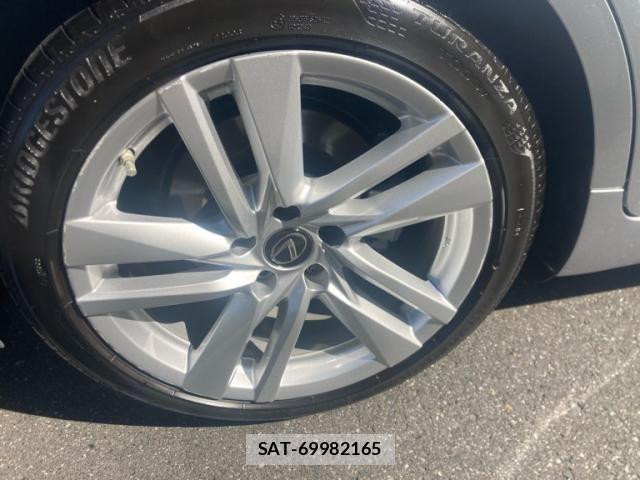 Lexus IS 2022-09 7220945-7
