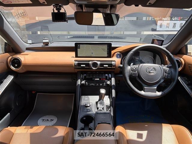 Lexus IS 2021-02 7220942-12
