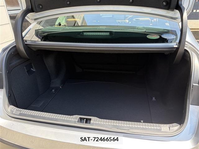 Lexus IS 2021-02 7220942-18