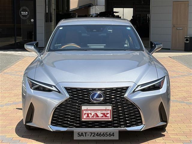 Lexus IS 2021-02 7220942-2