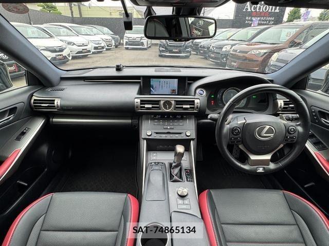 Lexus IS 2015-03 7220926-1
