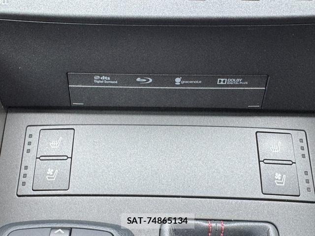 Lexus IS 2015-03 7220926-22
