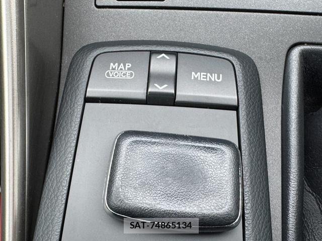 Lexus IS 2015-03 7220926-23