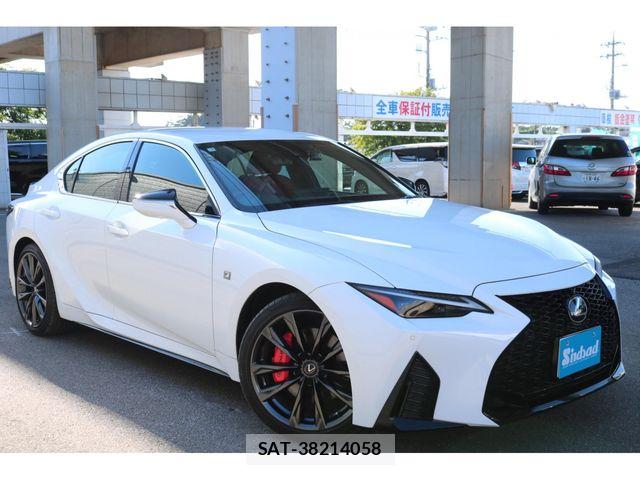 Lexus IS 2023-03 7220957-11