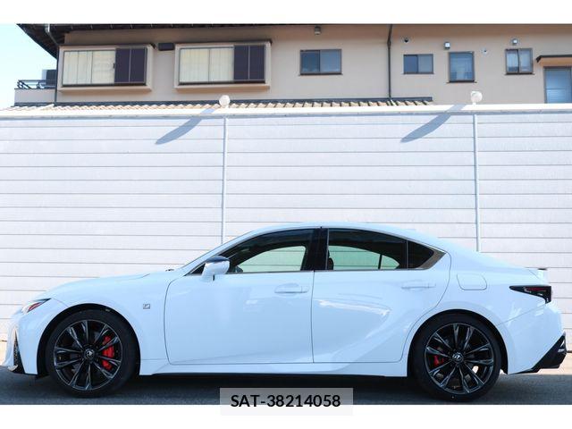 Lexus IS 2023-03 7220957-12