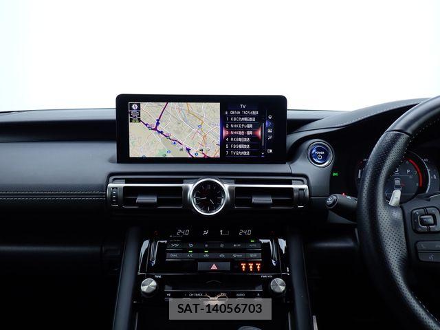Lexus IS 2021-06 7220943-18