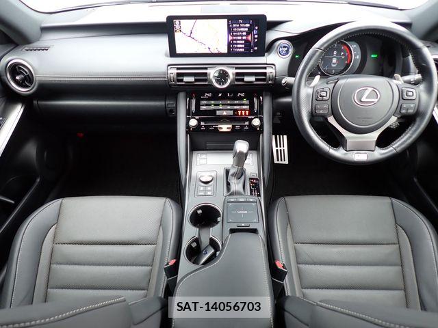 Lexus IS 2021-06 7220943-1