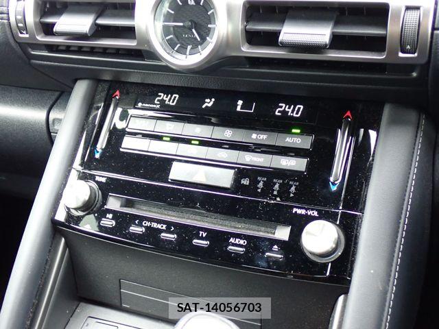 Lexus IS 2021-06 7220943-21