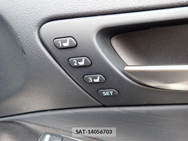 Lexus IS 2021-06 7220943-25