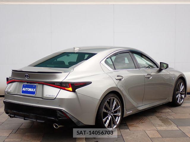 Lexus IS 2021-06 7220943-2