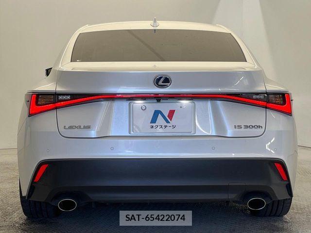 Lexus IS 2022-06 7220938-15
