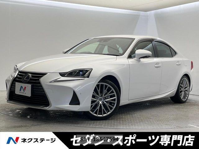 Lexus IS 2017-04 7220927-0