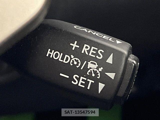 Lexus IS 2017-04 7220927-9