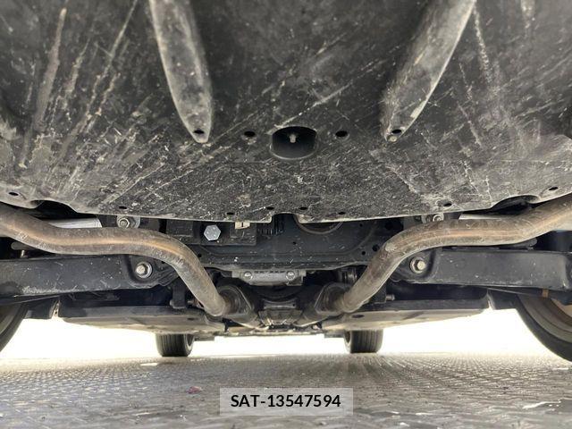 Lexus IS 2017-04 7220927-18