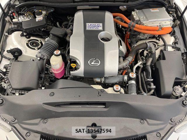 Lexus IS 2017-04 7220927-19