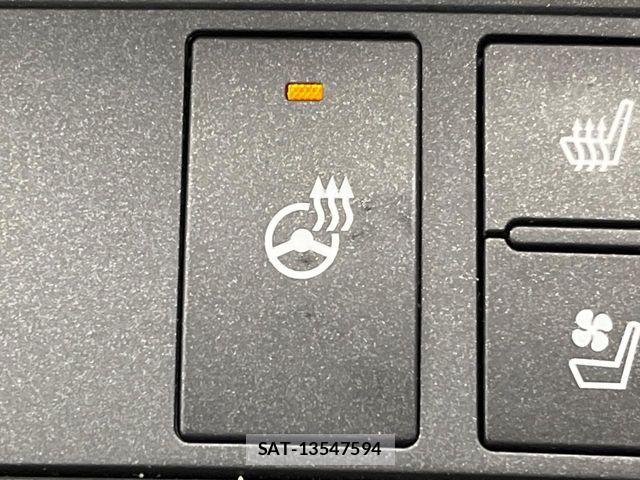 Lexus IS 2017-04 7220927-5