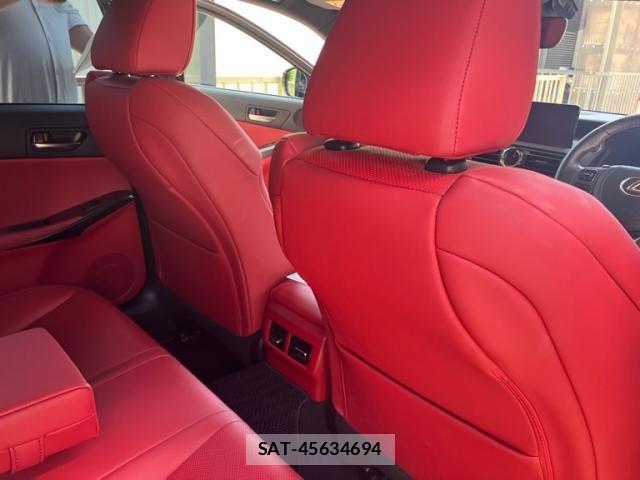 Lexus IS 2023-06 7220954-11