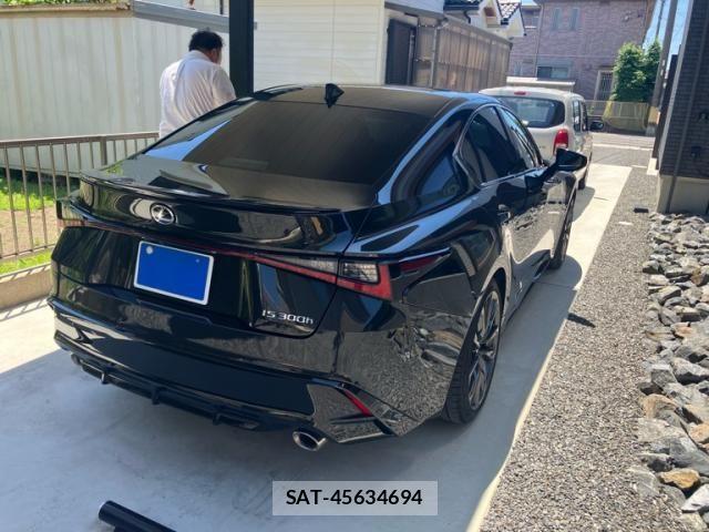 Lexus IS 2023-06 7220954-2