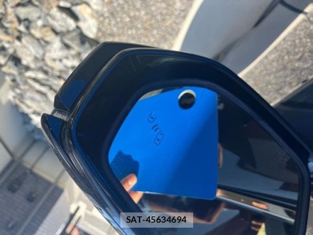 Lexus IS 2023-06 7220954-6