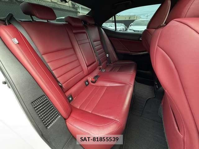 Lexus IS 2017-01 7220928-9