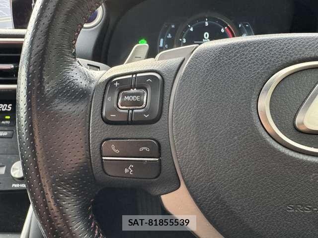 Lexus IS 2017-01 7220928-13