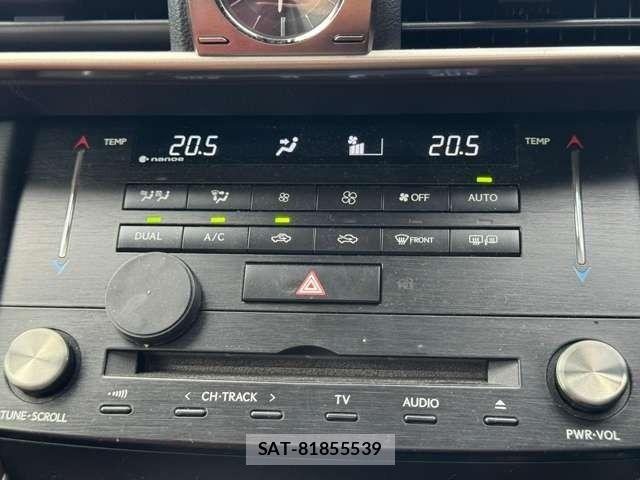 Lexus IS 2017-01 7220928-21