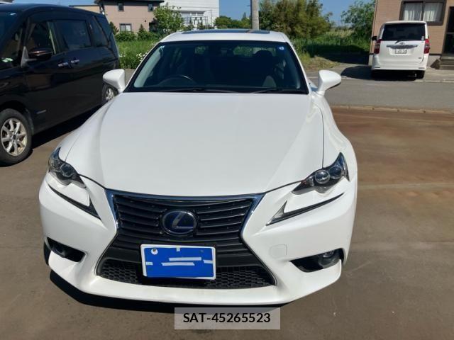 Lexus IS 2015-02 7220925-1