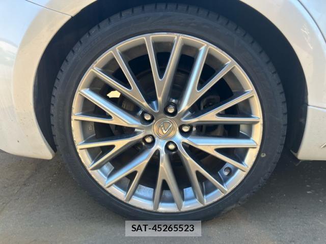 Lexus IS 2015-02 7220925-27