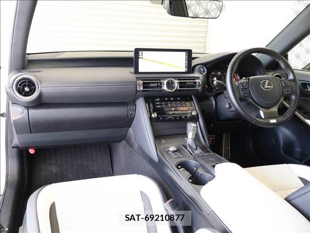Lexus IS 2021-03 7251319-2