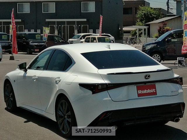 Lexus IS 2023-06 7251328-2