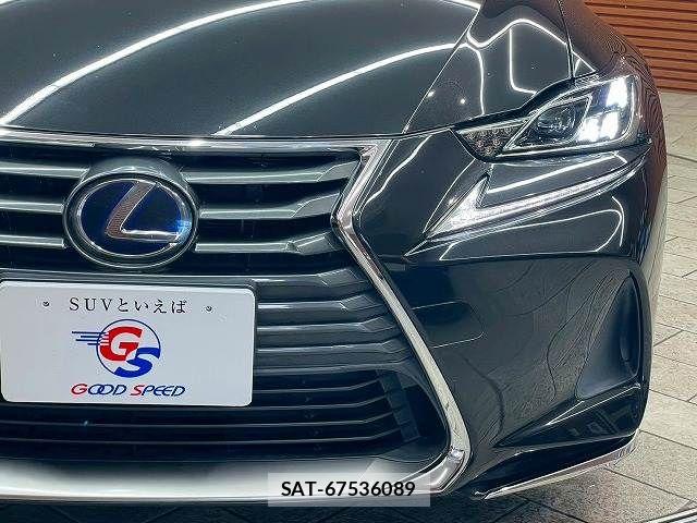 Lexus IS 2018-07 7251321-9