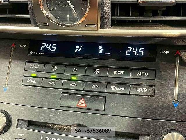 Lexus IS 2018-07 7251321-11