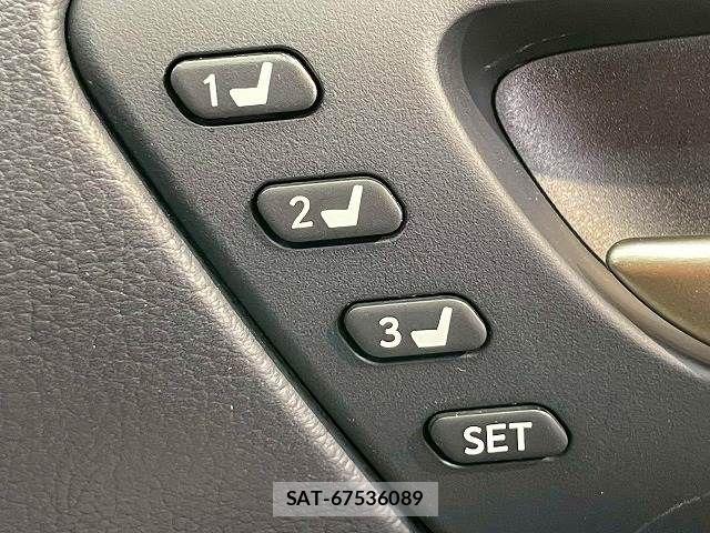 Lexus IS 2018-07 7251321-6