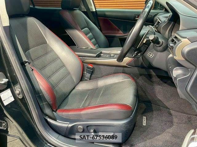 Lexus IS 2018-07 7251321-7