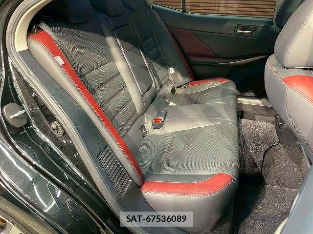 Lexus IS 2018-07 7251321-8