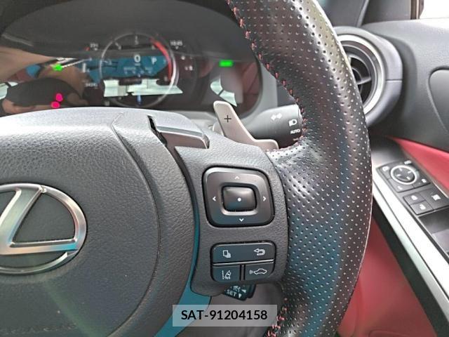 Lexus IS 2021-01 7272223-21