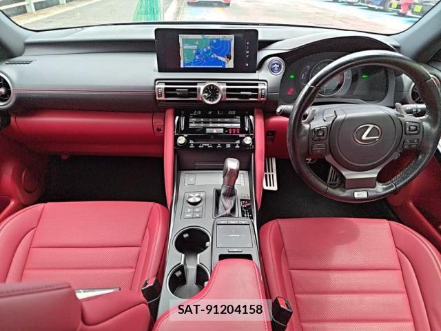 Lexus IS 2021-01 7272223-2