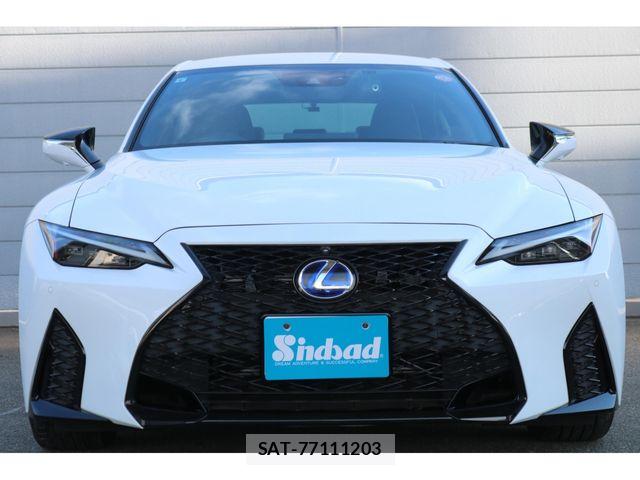 Lexus IS 2021-09 7328025-10