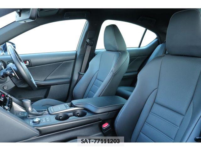 Lexus IS 2021-09 7328025-18