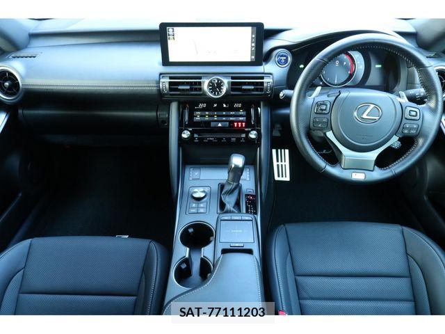 Lexus IS 2021-09 7328025-2