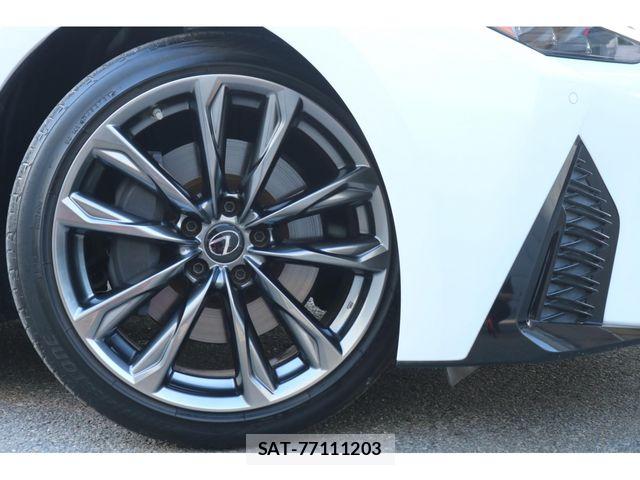 Lexus IS 2021-09 7328025-3