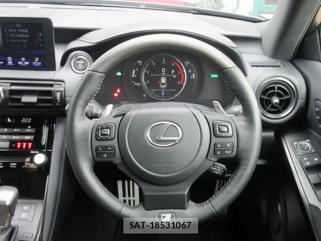 Lexus IS 2023-11 7328023-21