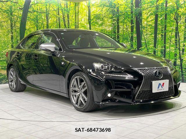 Lexus IS 2016-06 7328026-15
